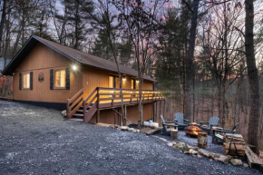 Game Room Fire Pit Hot Tub Grill Close to Bryce Basye